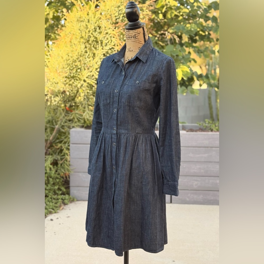 Classic Gap Denim Shirt Dress - Picture 5 of 5
